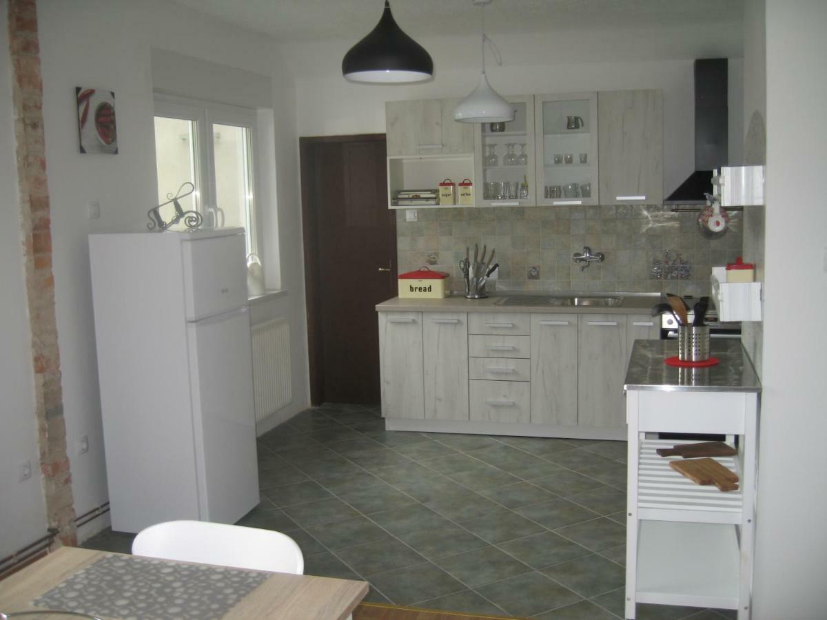 R&G Apartment Zirovnica 外观 照片